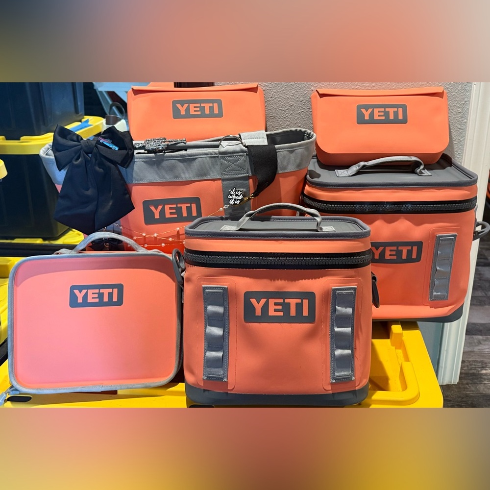 YETI Coral 3L sidekick